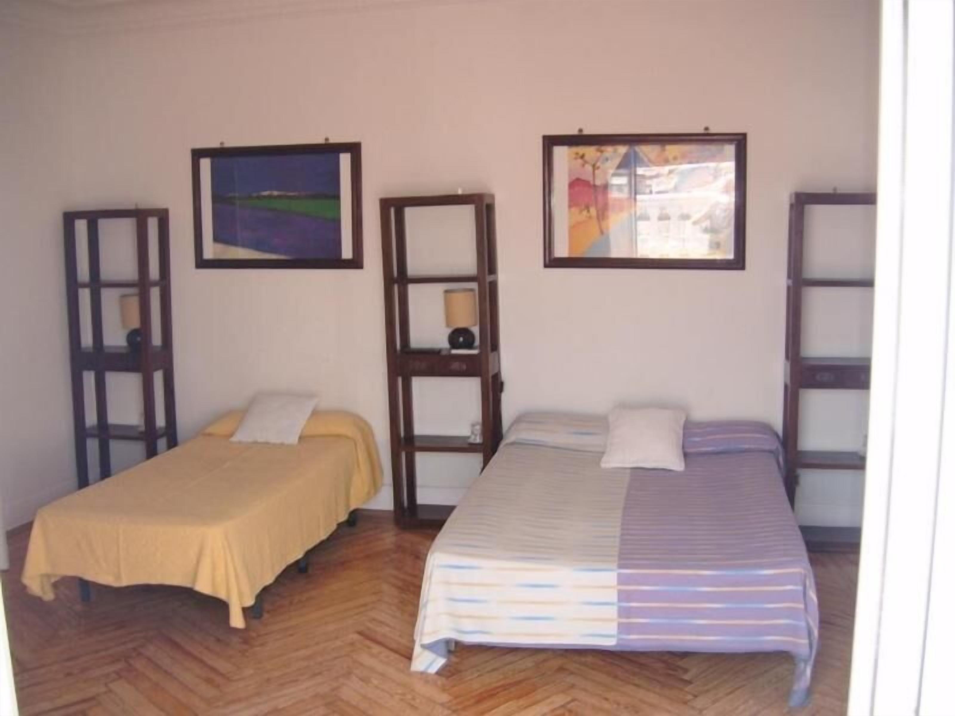 Gay Hostal Puerta Del Sol Madrid — Photos 2